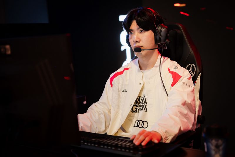  TheShy  : ¡No es que  JD Gaming  no sea bueno! ¡Es que NIP es bueno! Si NIP no es bueno, no pueden ganar sin importar qué.