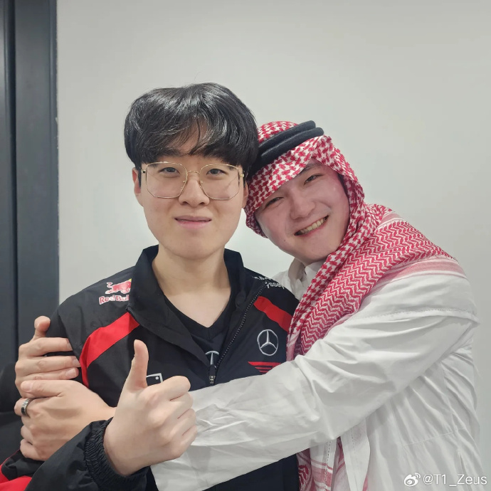 Zeus微博分享沙特杯返图：夺冠！