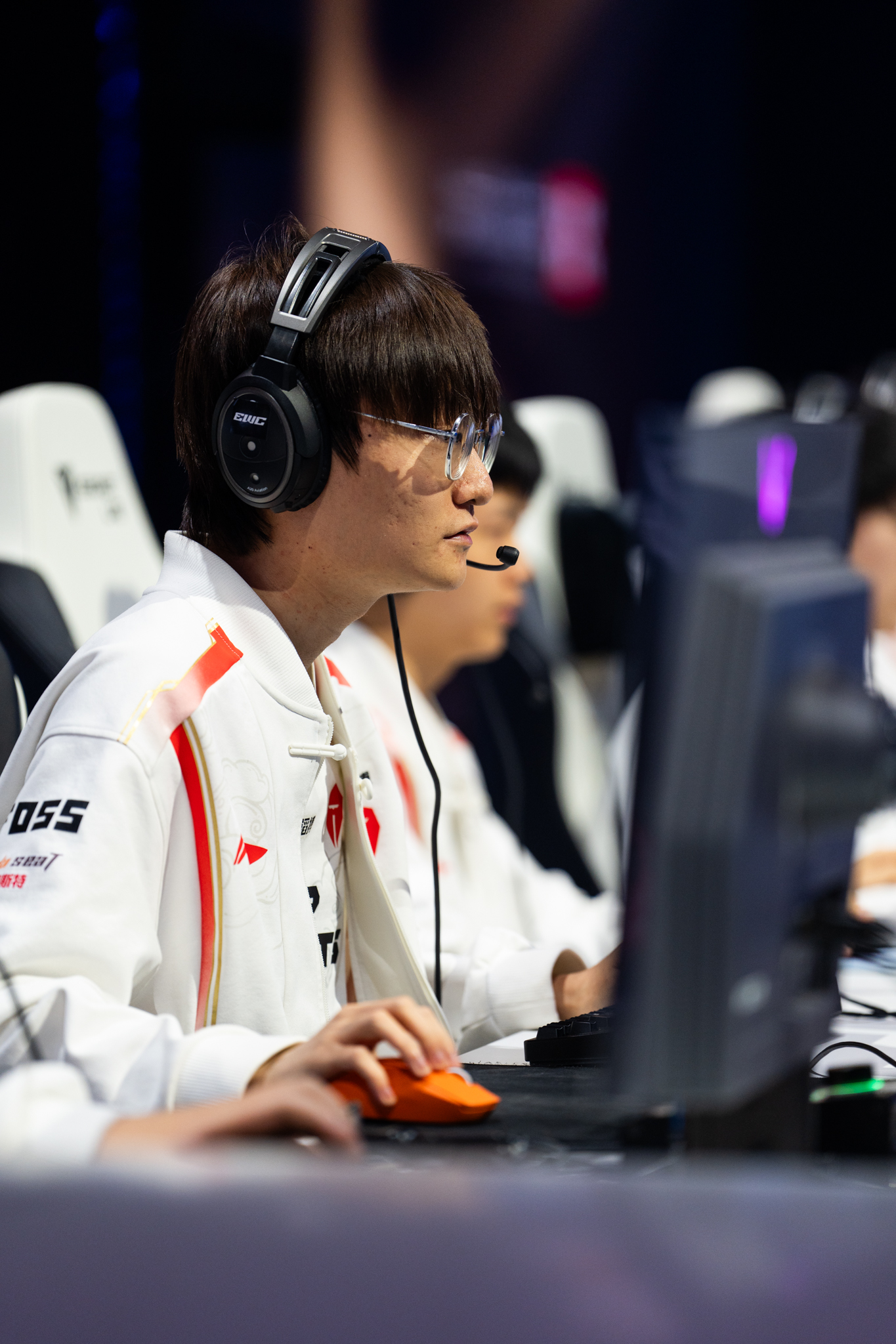 EWC opisyal na tweet: Top Esports nagpaiikut-ikut para sa tagumpay, ngayon sila ay isang hakbang na lang mula sa mga semi-finals