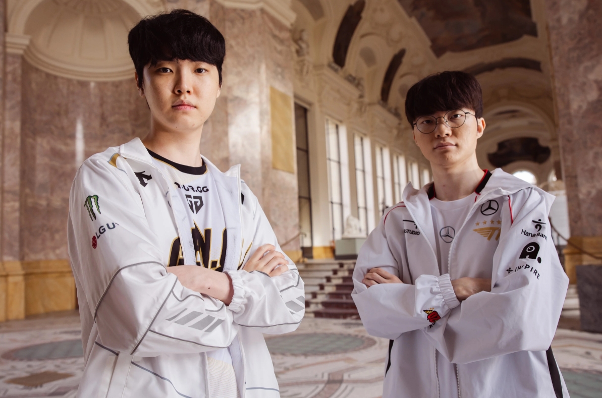 The charm of the World Championship? Chovy becomes invisible as soon as he enters the World Championship, while Faker explodes as soon as he enters the World Championship.