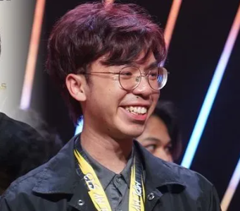  OzoraVeki  Willing to Cut Salary to Recruit Coach Arcadia