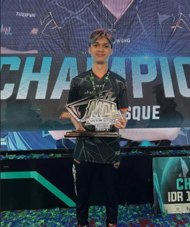 Officially Becomes RRQ's Roster for MPL S14, Here's Rinzz's Profile and 5 Interesting Facts