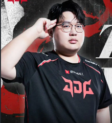  MarT1n  leaves  JD Gaming  and joins XLG Esports