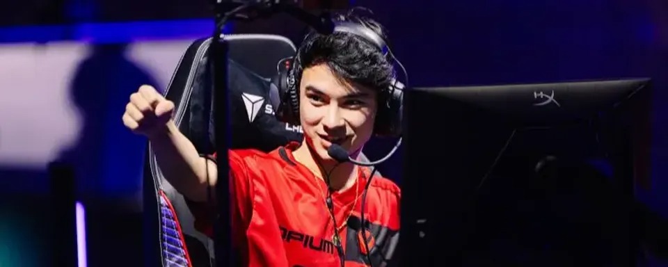 Agent  Neon  memicu kontroversi di antara pemain pro:  zekken  dan  BuZz  menyerukan nerf