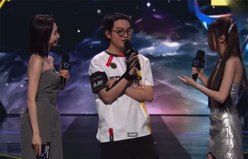 [Entrevista post-partido] EDG ZmjjKK: ¡Soy tan guapo!