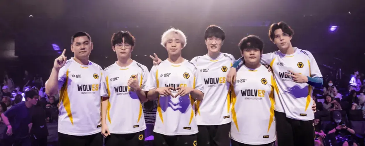 Wolves Esports and XLG Esports — first chinese representatives qualified for Masters Toronto 2025