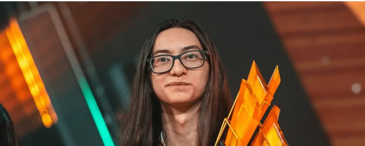 Por primera vez en la historia, un jugador de Game Changers en VCT: Apeks firma oficialmente a florescent