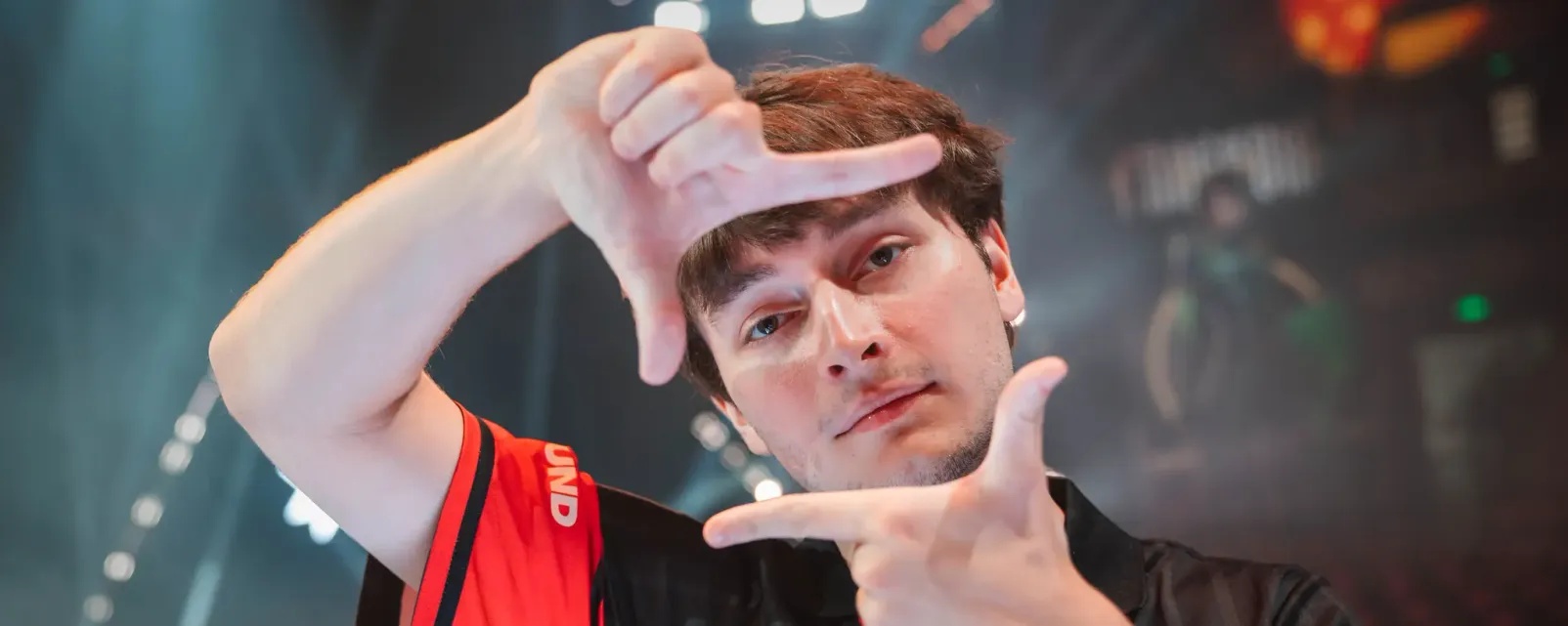Asuna 赞扬 bang 和 100 Thieves 工作人员成功的灵活角色