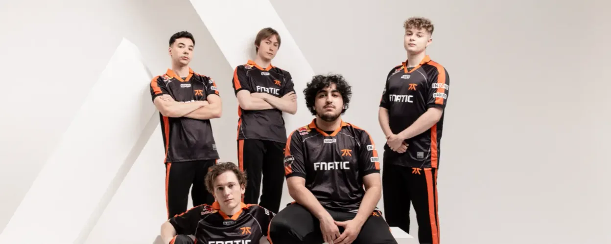 G2 Esports  และ  XLG Esports  ออกจากการแข่งขัน - ผลการแข่งขันน็อคเอาท์ครั้งแรกของ Esports World Cup 2025